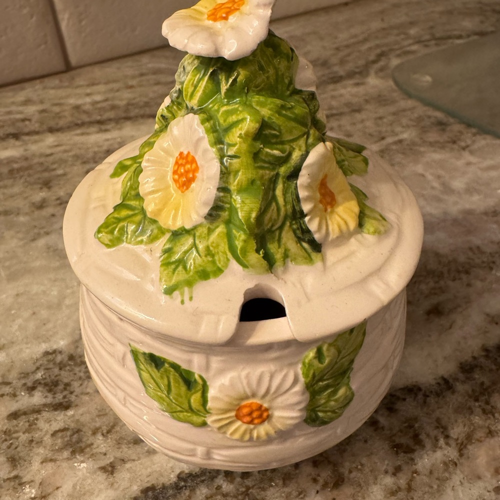 Vintage Geo Z Lefton Sugar Bowl